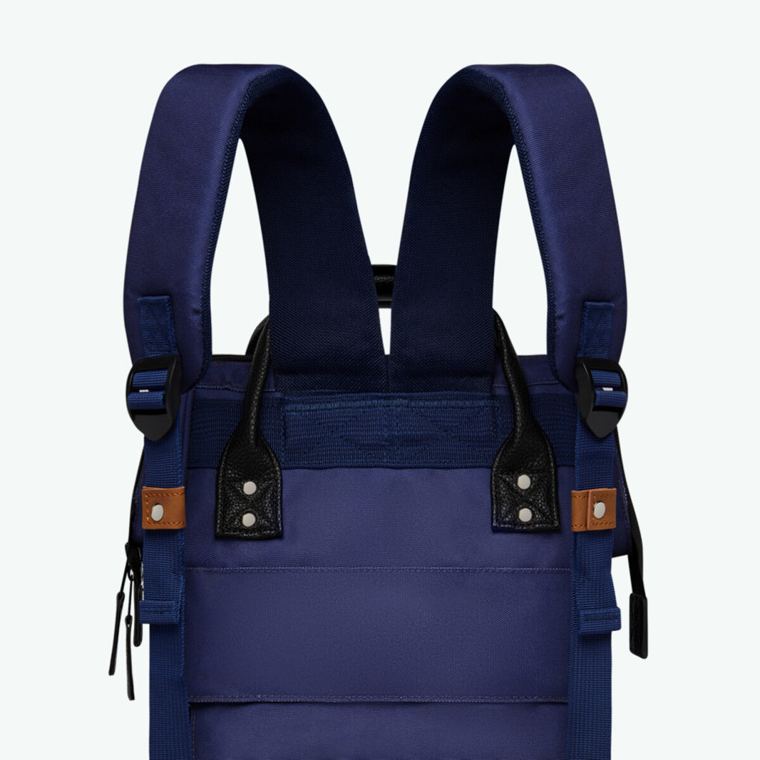 DUSSELDORF MEDIUM BACKPACK