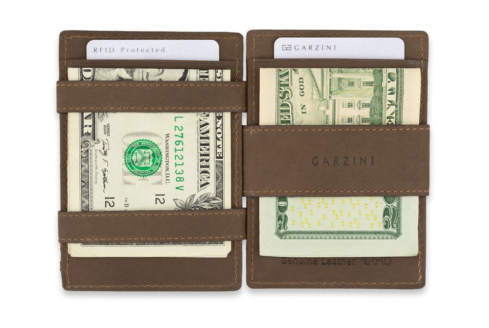 Essenziale Magic Wallet Airtag - Java Brown