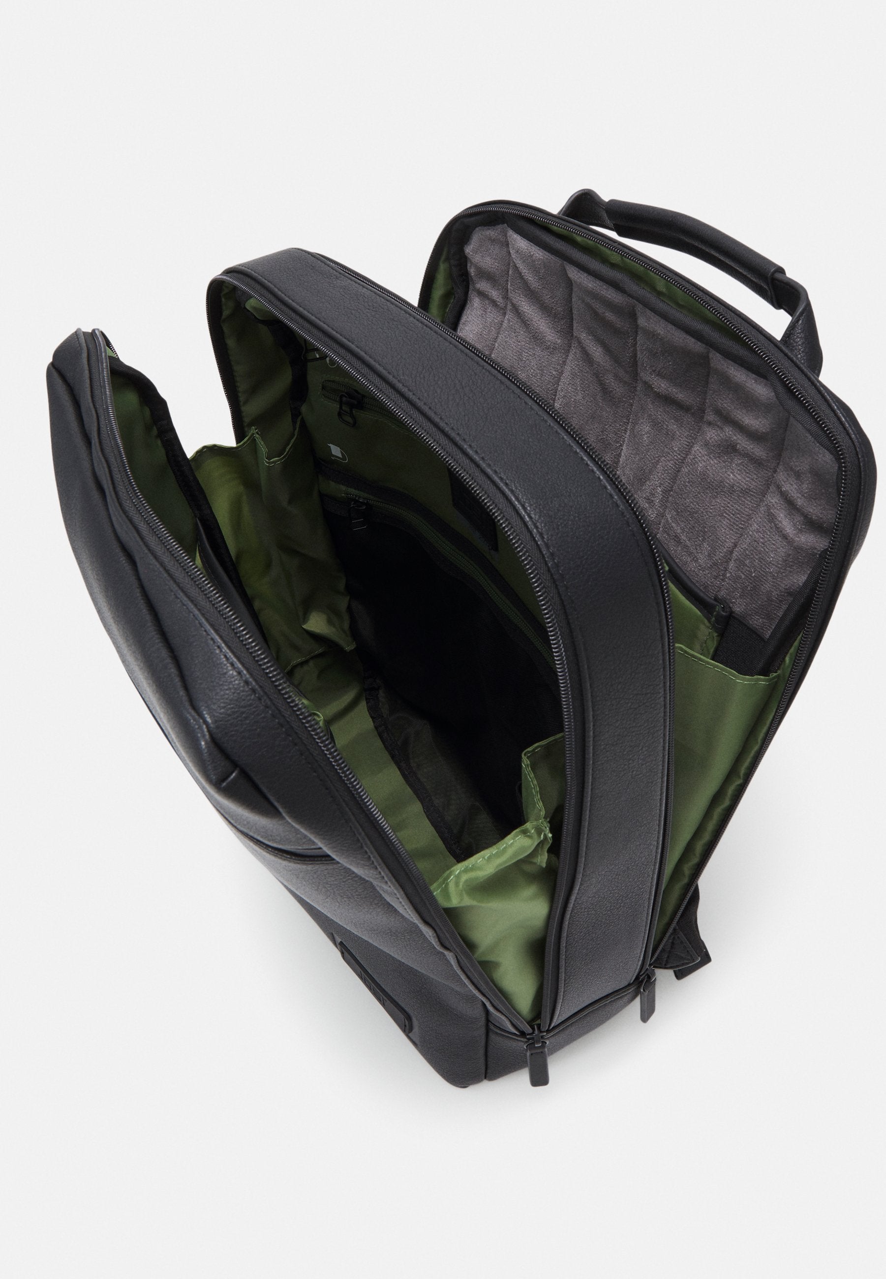 RIGA Daypack Rucksack - Black