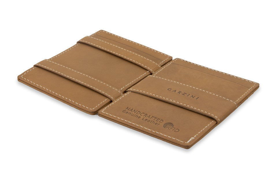 Essenziale Magic Wallet Airtag - Camel Brown