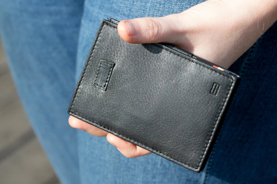 Cavare Magic Coin Wallet - Raven Black